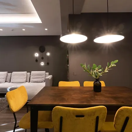 Vincent Luxe - Near Clinic, Arena And Stadium * Kowno