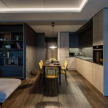 Vincent Luxe - Near Clinic, Arena And Stadium *