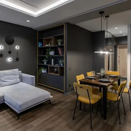 Vincent Luxe - Near Clinic, Arena And Stadium