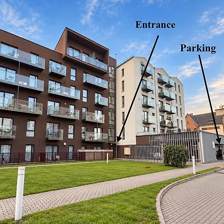 Vincent Luxe - Near Clinic, Arena And Stadium *